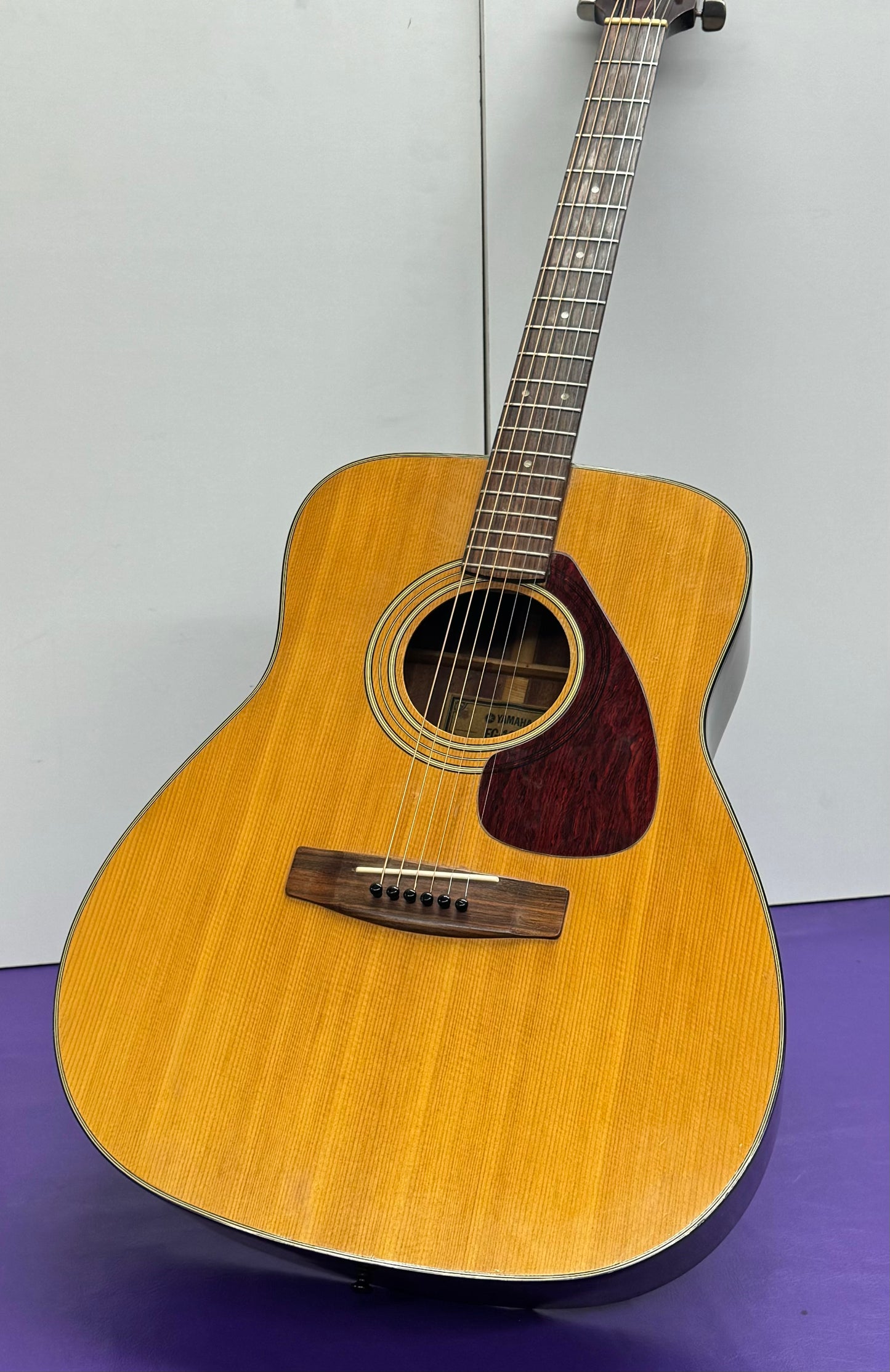 Vintage 1972 Yamaha FG-160 Acoustic black label Taiwan