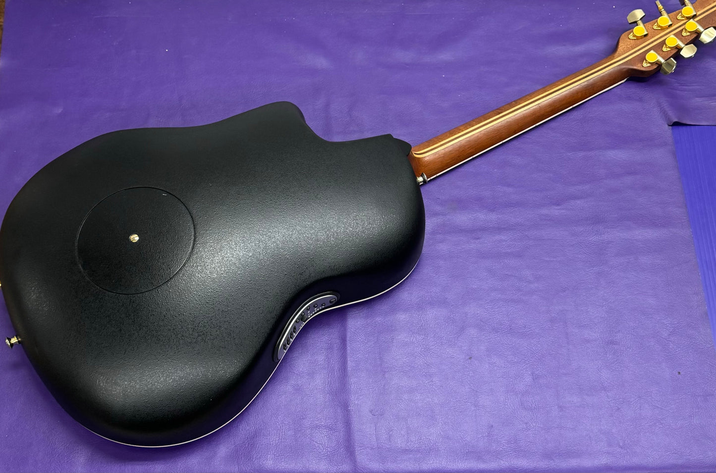 2003 Ovation Elite 1778 made in New Hartford Connecticut