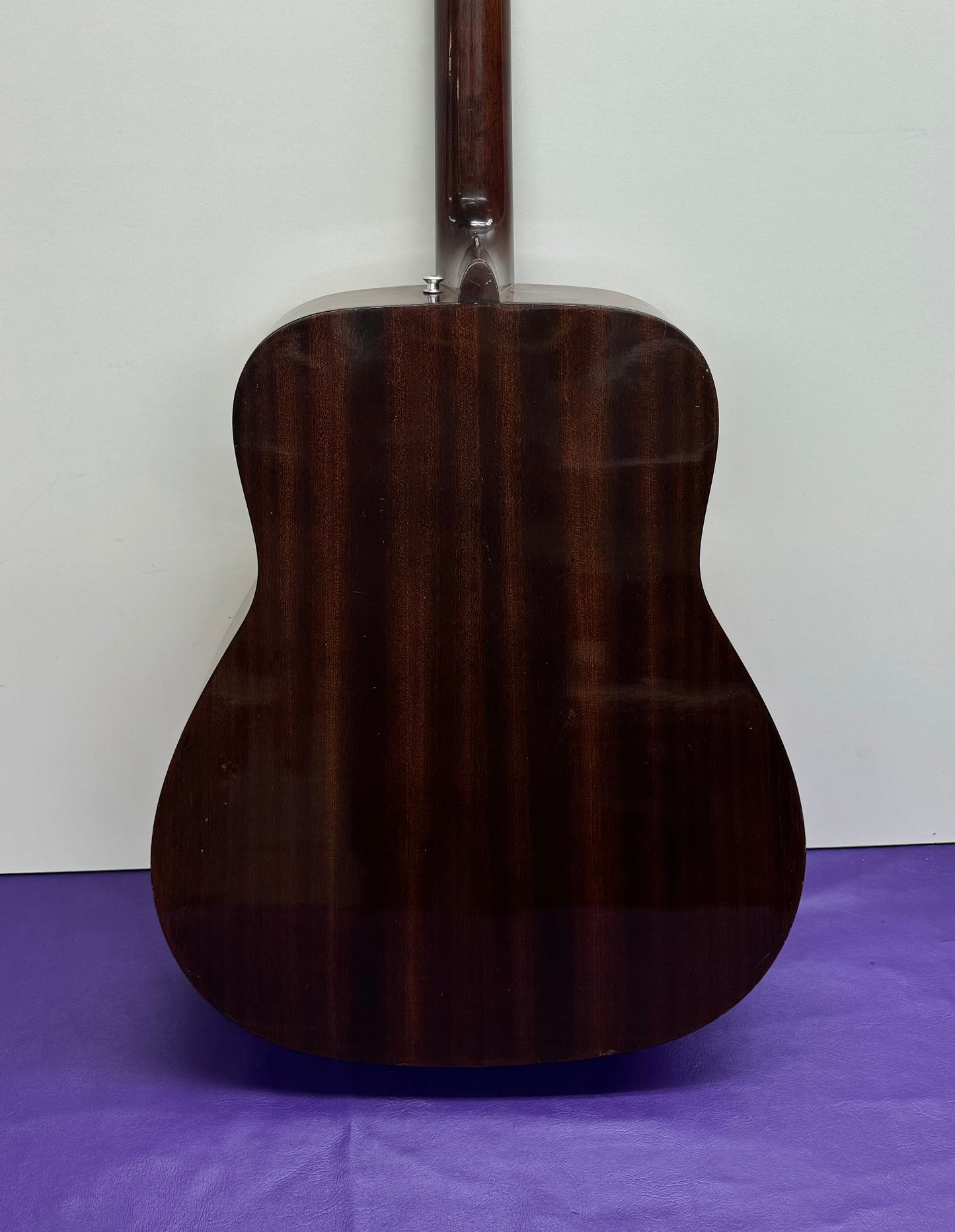 Vintage 1972 Yamaha FG-160 Acoustic black label Taiwan