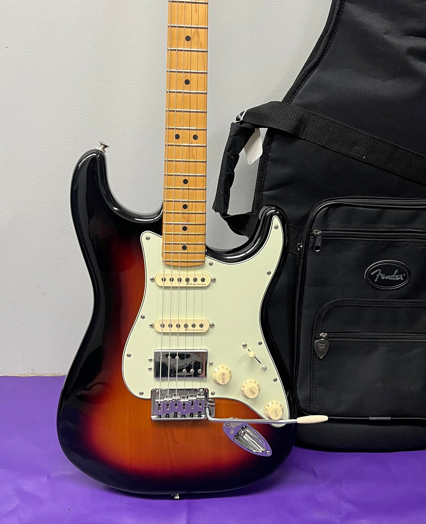2022 Fender Stratocaster Player plus Noiseless HSS