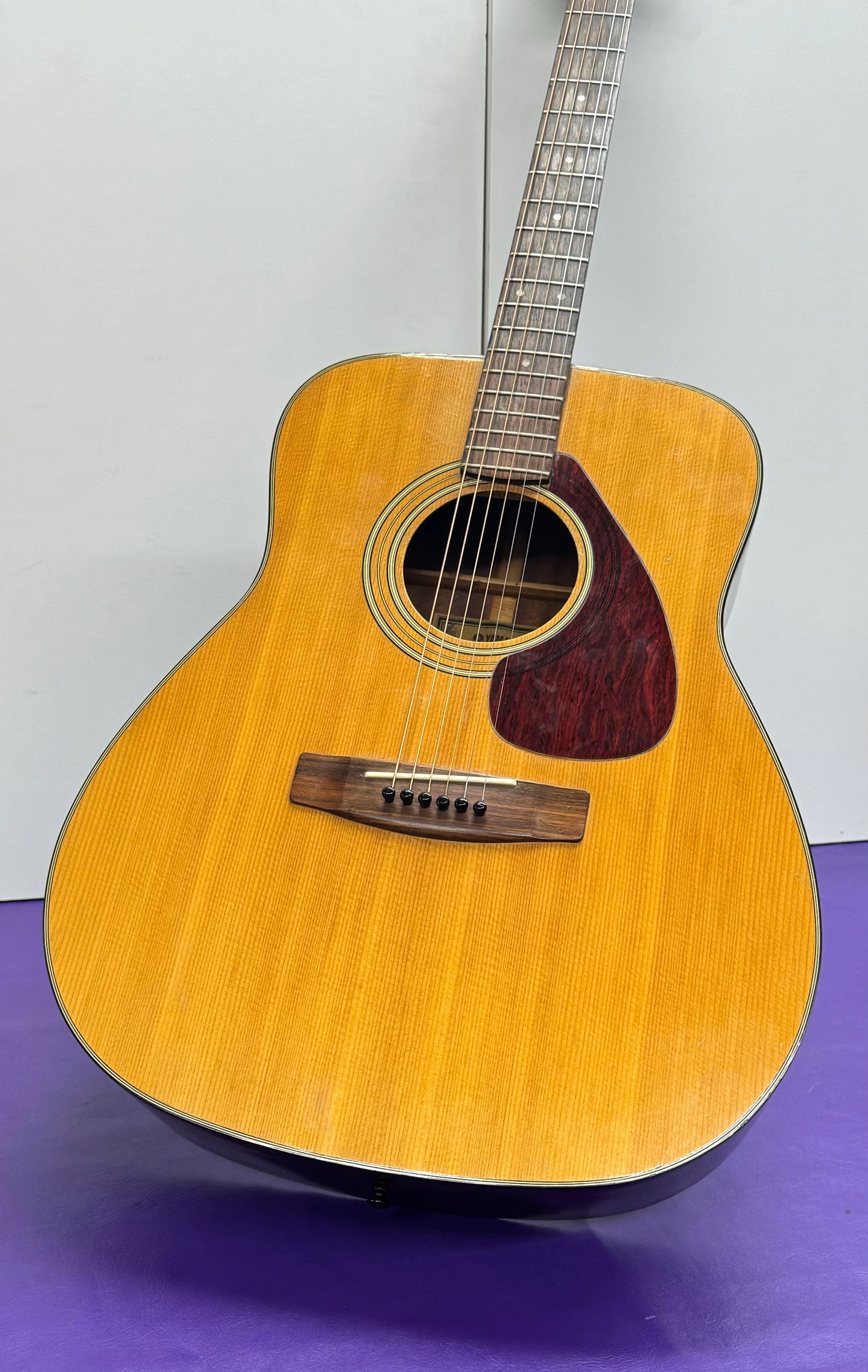 Vintage 1972 Yamaha FG-160 Acoustic black label Taiwan