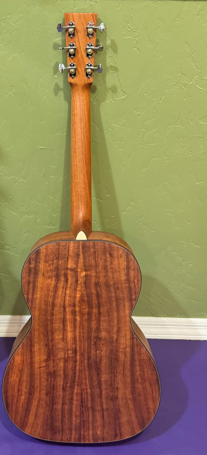 Larivee 000-40 12 Fret Koa Parlor Guitar