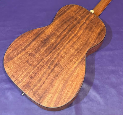 Larivee 000-40 12 Fret Koa Parlor Guitar