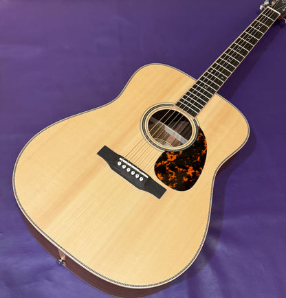 2023 Larrivee D-40 Ovangkol (Shedua)/ Romanian Spruce Special Dreadnought Guitar