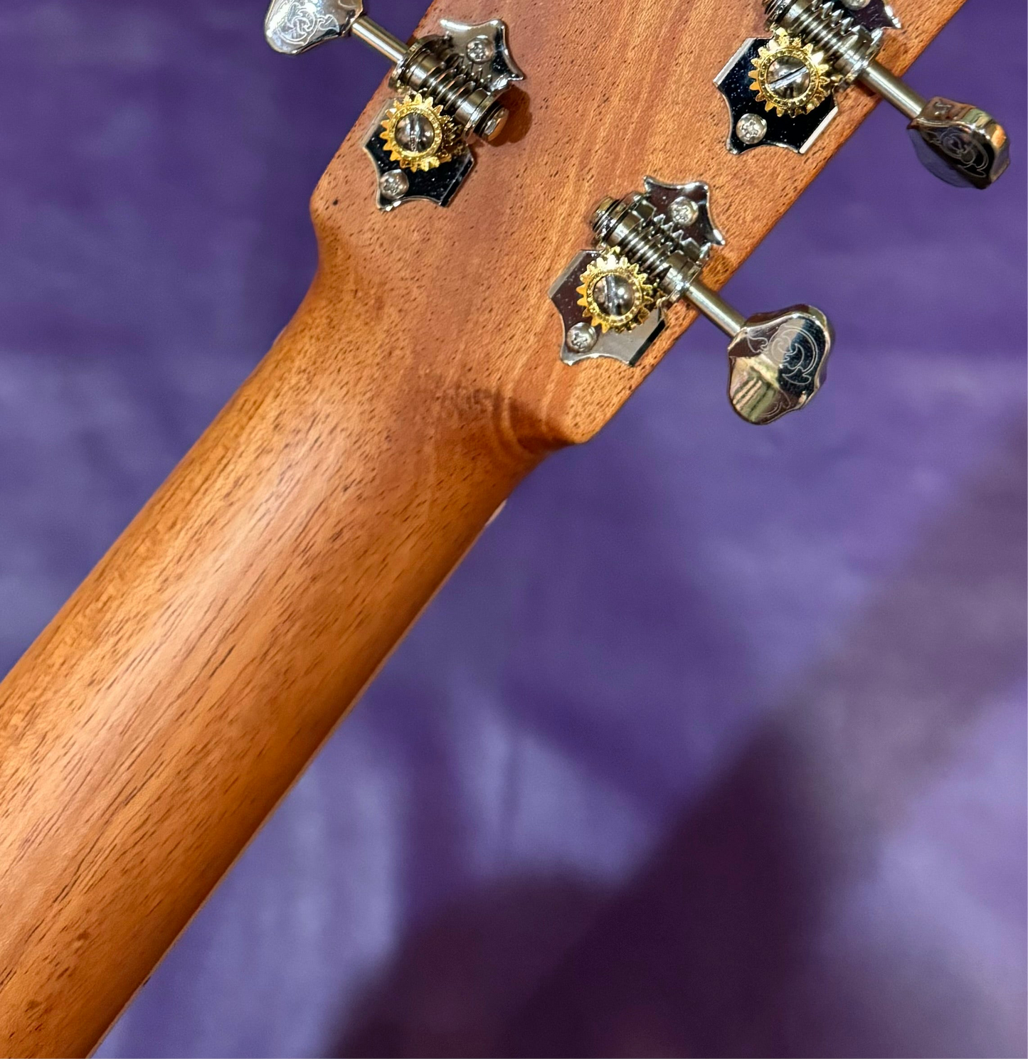 Larivee 000-40 12 Fret Koa Parlor Guitar