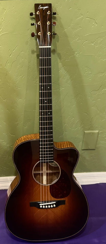 Bourgeois DB Signature OMC Sunburst, bearclaw Sitka Spruce/ Flamed Maple