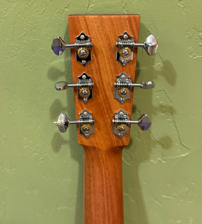 Larivee 000-40 12 Fret Koa Parlor Guitar