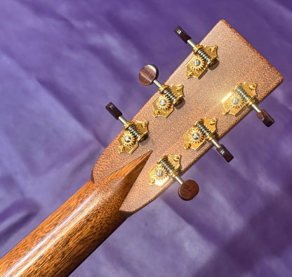 Bourgeois DB Signature OMC Sunburst, bearclaw Sitka Spruce/ Flamed Maple