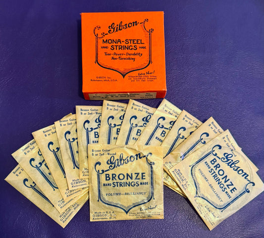 Vintage 1930s 1940s Gibson Acoustic Strings Jumbo case candy for pre war Flat Top