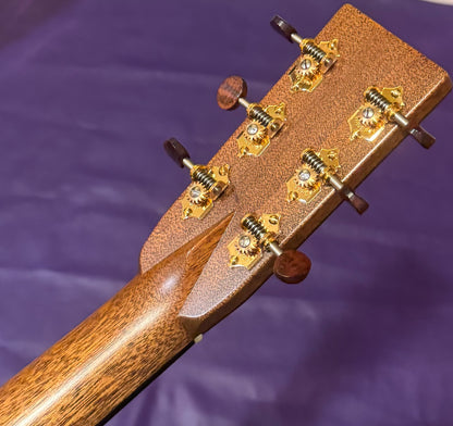 Bourgeois DB Signature OMC Sunburst, bearclaw Sitka Spruce/ Flamed Maple