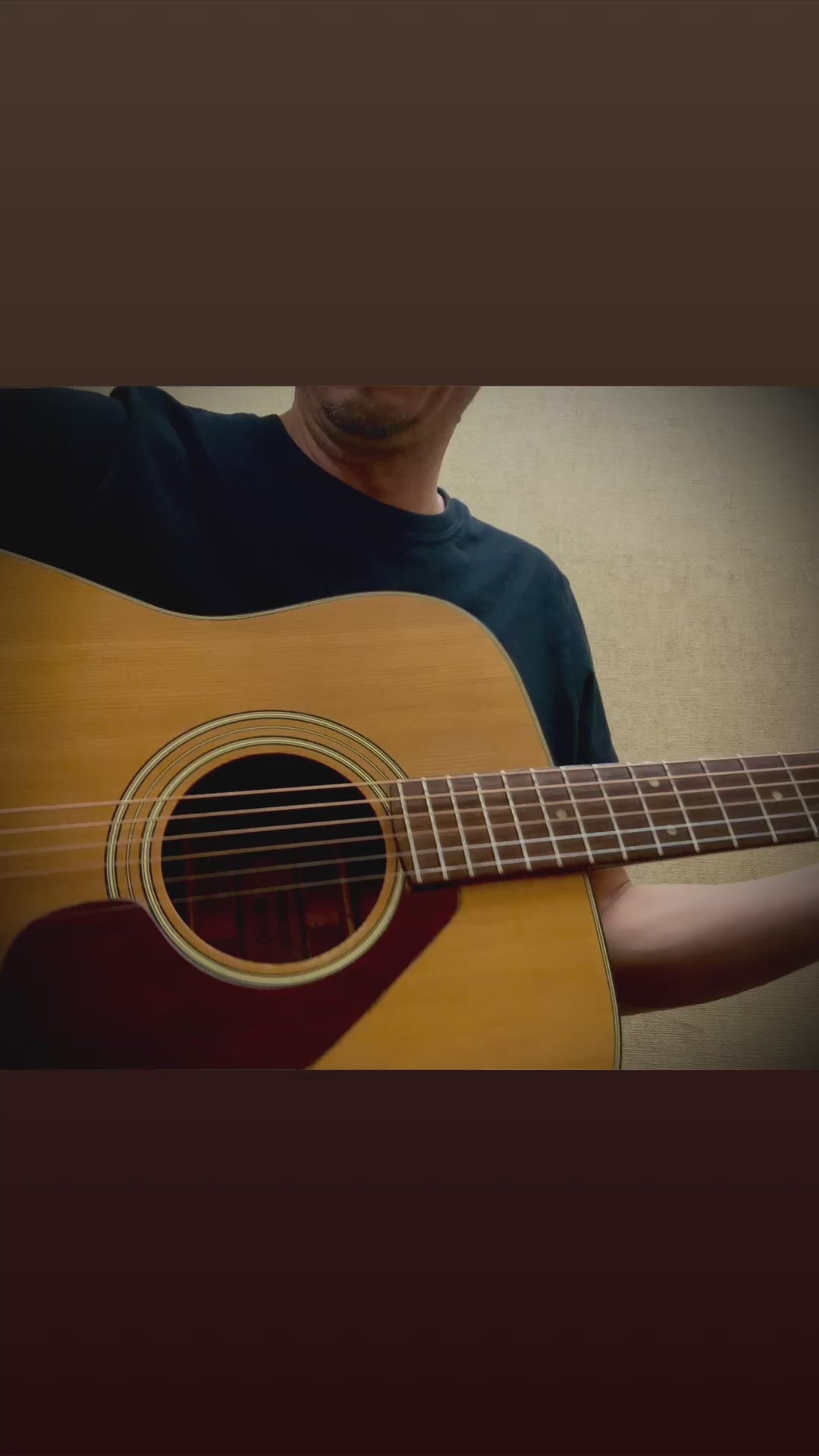 Vintage 1972 Yamaha FG-160 Acoustic black label Taiwan