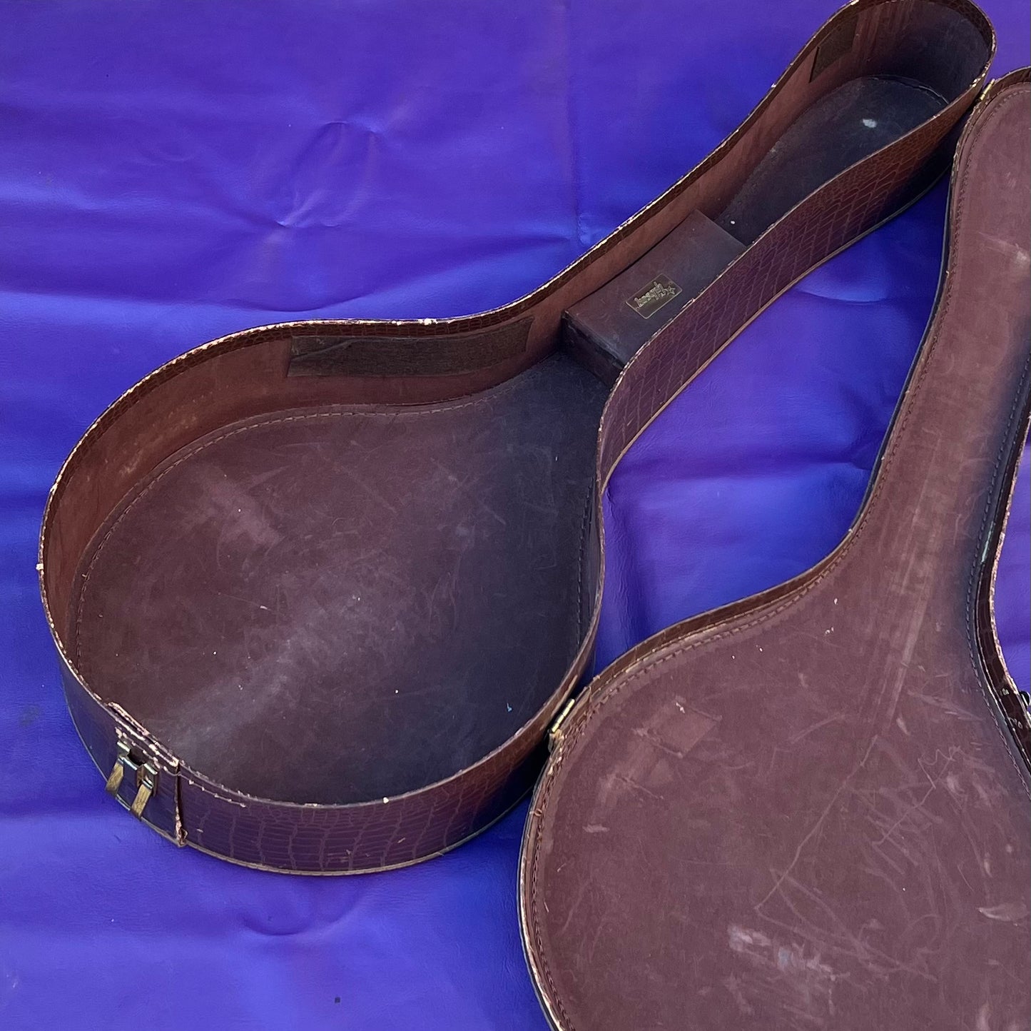 Vintage 1960s Gibson Tenor Banjo Case