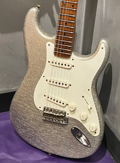 Fender Custom Shop Stratocaster 15th Anniversary Journeyman aged Silver Sparkle