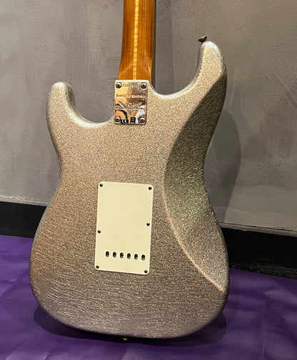 Fender Custom Shop Stratocaster 15th Anniversary Journeyman aged Silver Sparkle