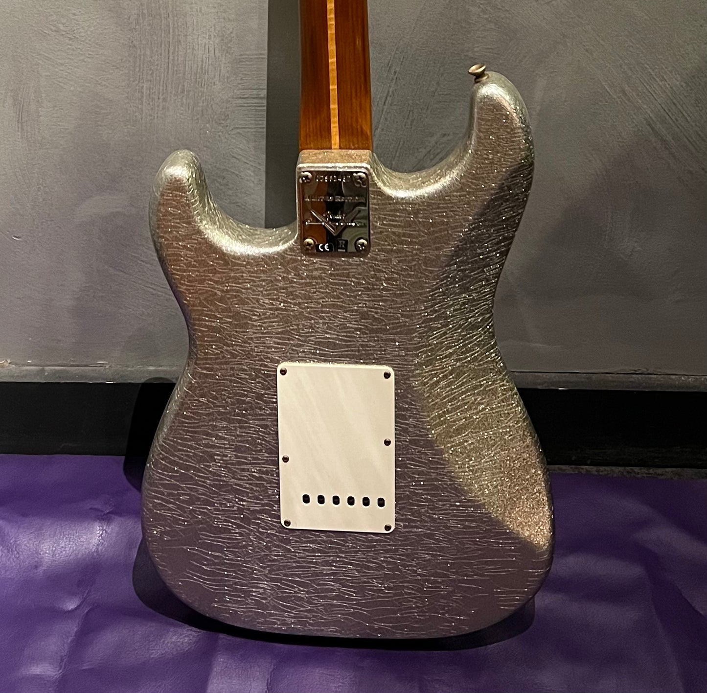 Fender Custom Shop Stratocaster 15th Anniversary Journeyman aged Silver Sparkle