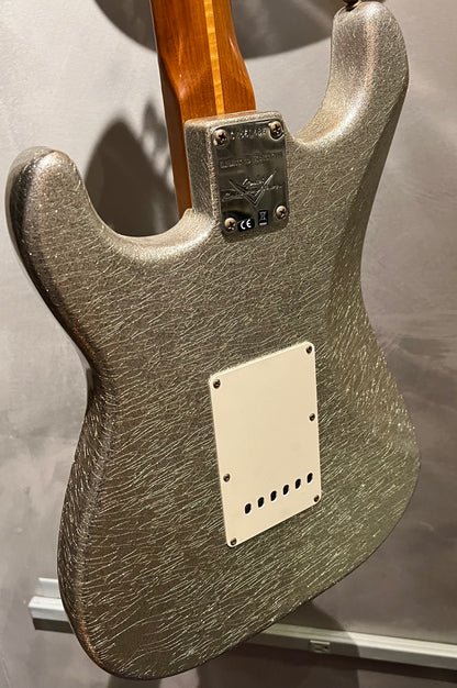 Fender Custom Shop Stratocaster 15th Anniversary Journeyman aged Silver Sparkle